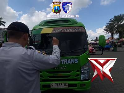 INSPEKSI KESELAMATAN RAMCHECK BERSAMA INSTANSI TERKAIT SATLANTAS POLRES BANGKALAN 

Satlantas Polres