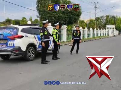 Satlantas Patroli Di Sekitaran Taman Sekayu (SM4)?? - PoliceTube
