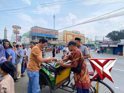 ?Kapolsek Citeureup Pimpin Kegiatan Jum'at Berkah, Polri untuk Masyarakat