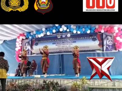 YH 13. Bhabinkamtibmas hadir dalam acara pelepasan dan penyerahan kembali siswa/siswi kelas IX SMP