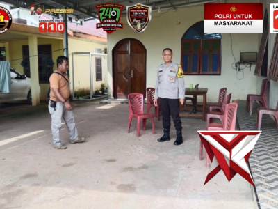 Polsek gunung megang pengamanan di gereja HKBP Desa Panang jaya