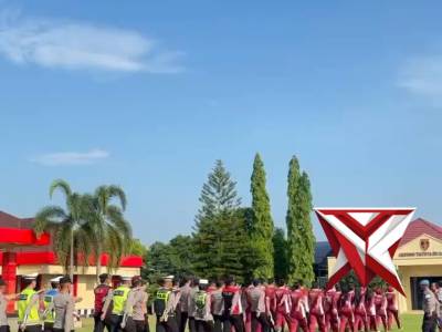 LATIHAN BARIS BERBARIS POLRES BANYUASIN