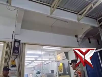 7. Giat patroli di Indomaret