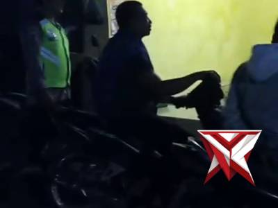 Anggota Polsek Plaosan laksanakan Sambang Pos Kamling di Ds. Pacalan Kecamatan Plaosan - PoliceTube