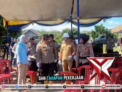 Bedah Rumah di Bp.Peliung Polres OKU Timur Polri Untuk Masyarakat. - PoliceTube