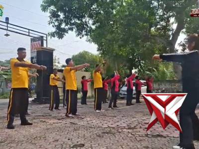Olahraga Bersama Anggota Polsek Senori Polres Tuban dan Bhayangkari