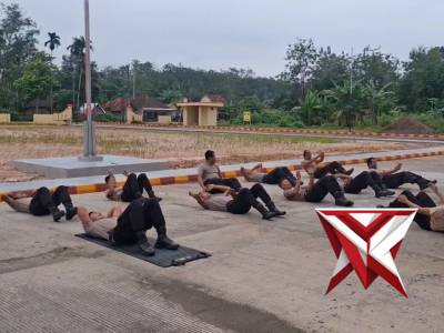 GIAT OLAHRAGA PAGI PERSONEL KOMPI 3 BATALYON D PELOPOR