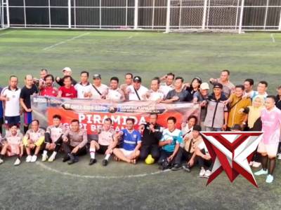 Ngopi bersama rekan media Kapolres Probolinggo Kota.