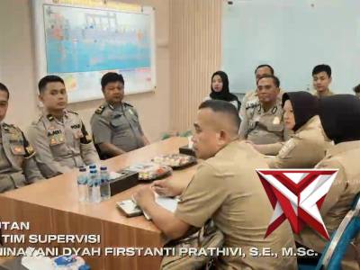KA SPKT beserta anggota SPKT Polres Probolinggo menerima kegiatan Supervisi dr Tim SPKT Polda Jatim