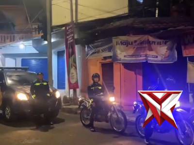 Personel Patroli Perintis Presisi Polres Cimahi dipimpin oleh KBO Samapta - IPDA CECEP UMAR MANSYUR,