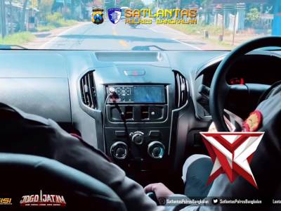 ANALISA KECELAKAAN BERSAMA TIM POLDA JATIM SERTA INSTANSI TERKAIT Kehadiran di lapangan adalah bent - PoliceTube