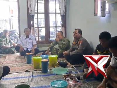 Kapolsek Turen Polres Malang Hadiri Pertemuan Paguyuban Kepala Desa