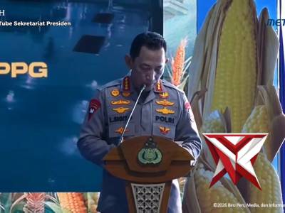 Dalam acara panen raya jagung serentak dan groundbreaking 10 gudang ketahanan pangan Polri tuban