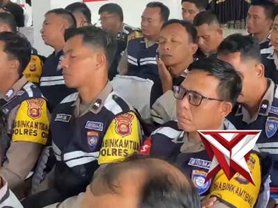 NYAGO OKI AMAN - PoliceTube