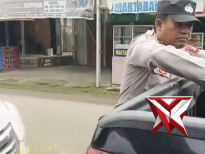 Hadir tidak hanya untuk menjaga keamanan, tetapi juga berbagi kepedulian