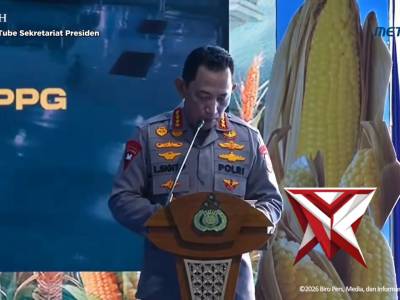Dalam acara panen raya jagung serentak dan groundbreaking 10 gudang ketahanan pangan Polri