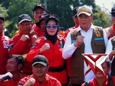 KAPOLDA SUMSEL MENGHADIRI APEL KESIAPSIAGAAN BENCANA KARHUTLA PROV.SUMSEL