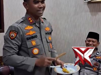 Jumat Berkah Kapolres Tanggamus - PoliceTube