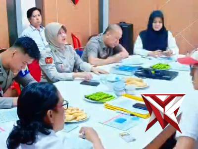 KASI KUM MEMBERIKAN PSH PADA GELAR PERKARA ILLEGAL DRILLING DAN ILLEGAL REFINERY.