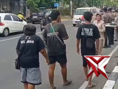 Jumat Berkah Satker Yanma Polda Jateng Kepada Masyarakat Sekitar Mako
