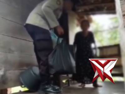 Berbagi oleh polsek sungai keruh IK3