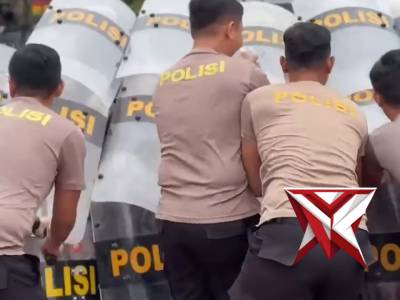 Polres Sanggau bersama Kompi Brimob Sanggau melaksanakan Latihan Simulasi Dalmas