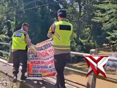 PATROLI POLSEK BELITANG II - PoliceTube