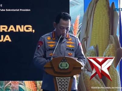 Dalam acara panen raya jagung serentak dan groundbreaking 10 gudang ketahanan pangan Polri