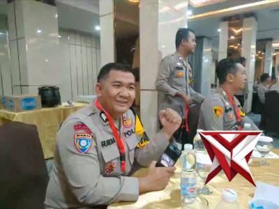 BDH 1. &ldquo;Bimtek Public Speaking Tingkatkan Kemampuan Komunikasi Bhabinkamtibmas&rdquo;?????
