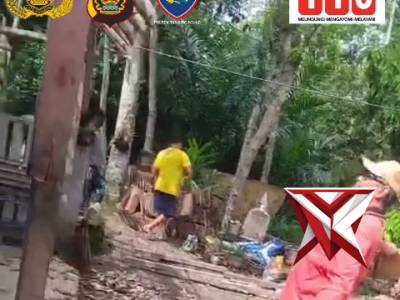 AC 10. Bhabinkamtibmas Dampingi Survey Bedah Rumah HUT Bhayangkara