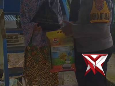 Hadir untuk melayani, berbagi untuk peduli. Jumat Berkah ?