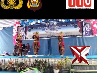 BP 10. Bhabinkamtibmas hadir dalam acara pelepasan dan penyerahan kembali siswa/siswi kelas IX SMP N