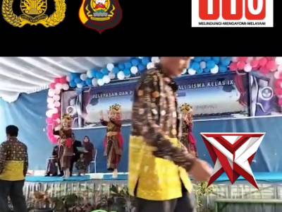 HI 9. Bhabinkamtibmas hadir dalam acara pelepasan dan penyerahan kembali siswa/siswi kelas IX SMP