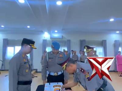 Upacara Serah Terima Jabatan Kabaglog dan Kapolsek Tegal Timur - PoliceTube