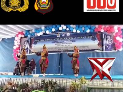 TI 10. Bhabinkamtibmas hadir dalam acara pelepasan dan penyerahan kembali siswa/siswi kelas IX SMP N