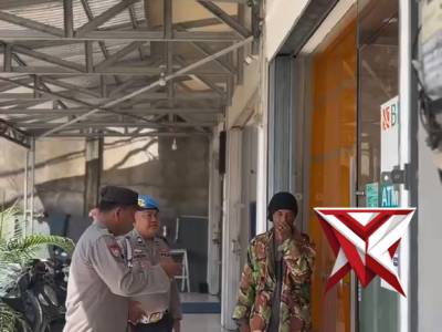 Kanit binmas polsek bayung lencir polres muba lakukan himbauan kamtibmas kpd masyarakat