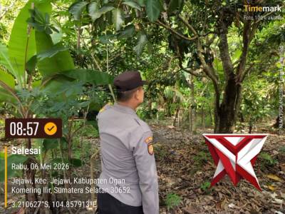 Anggota Polsek Jejawi melaksanakan giat Mitigasi Karhutla di wilayah Kec Jejawi OKI