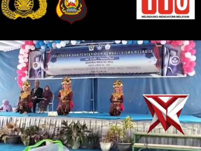 AS 14. Bhabinkamtibmas hadir dalam acara pelepasan dan penyerahan kembali siswa/siswi kelas IX SMP