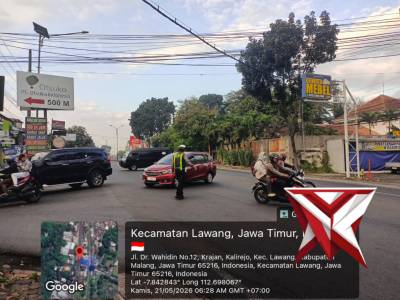 Pengaturan Lalu Lintas di Pagi hari di Daerah Hukum Polsek Lawang Kec. Lawang Kab. Malang - PoliceTube
