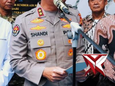 PERESMIAN SUMURBOR SERENTAK OLEH KAPOLDA SUMSEL DILAKSANAKAN SECARA TERPUSAT DI MASJID AR-RAHMAN PLG