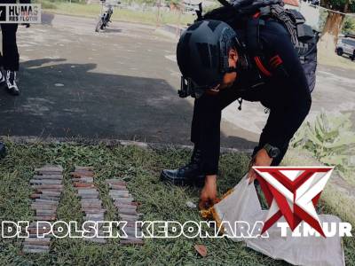 Langkah damai terus bergema, Masyarakat Dsn Bele kembali serahkan Senpira & Sajam kpd  Polres  Floti