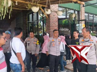 Pengecekan dan Pengamanan Gereja Kegiatan Ibadah Umat Kristiani