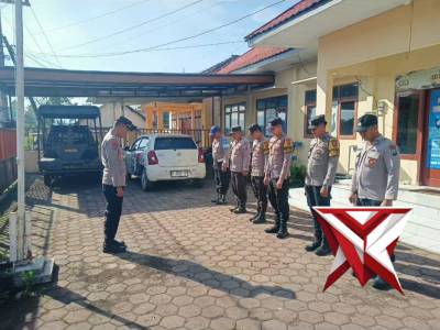 Kesiapsiagaan Anggota Polsek Sempol Diawali dengan Apel Pagi