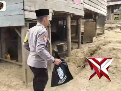 Polisi selalu ada untuk saling memberi dan berbagi kepada masyarakat - PoliceTube