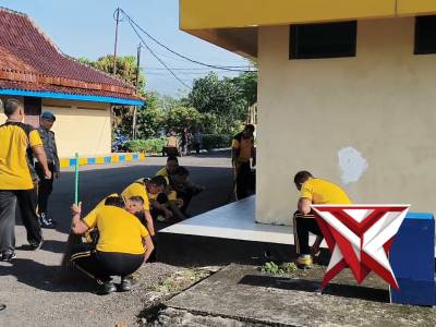 GIAT JUM'AT ASRI PERSONIL DITPOLAIRUD POLDA SUMSEL