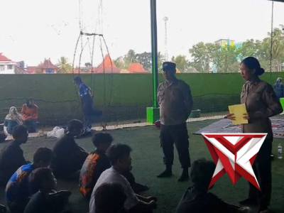 Kanit Binmas AKP Yizriel Gena Pondan ,S.H Sosialisasikan Call center 110,Kamtibmas dan tidak Tawuran