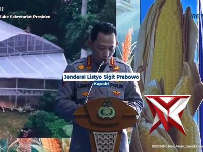 Dalam acara panen raya jagung serentak dan groundbreaking 10 gudang ketahanan pangan Polri