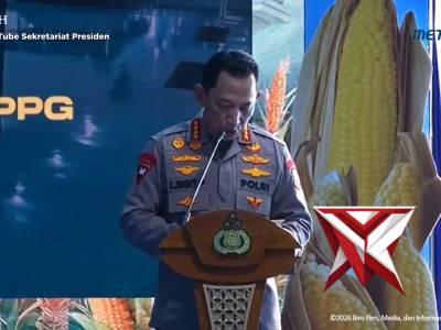 Dalam acara panen raya jagung serentak dan groundbreaking 10 gudang ketahanan pangan Polri