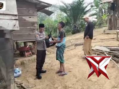 Polisi selalu ada untuk saling memberi dan berbagi kepada masyarakat