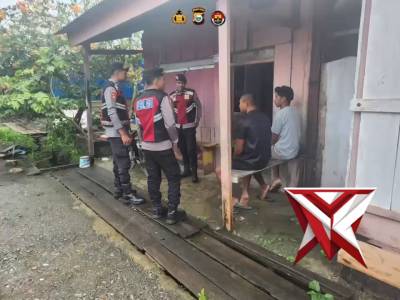 Satsamapta polres haltim laksanakan patroli pada siang hari